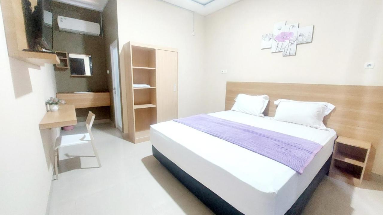Sasando Residence Kupang Kupang  Esterno foto